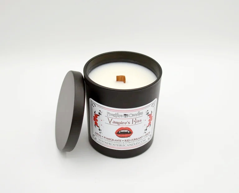 Vampire's Kiss Candle